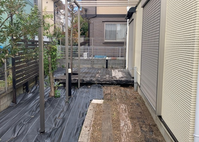 庭があることでガーデニングや家庭菜園はもちろん、こどもの遊び場やペットを放して遊ぶことができます。また、家の周囲に余裕があるということです。隣地との間があれば、十分な日当たりと、風通しが確保できます。
