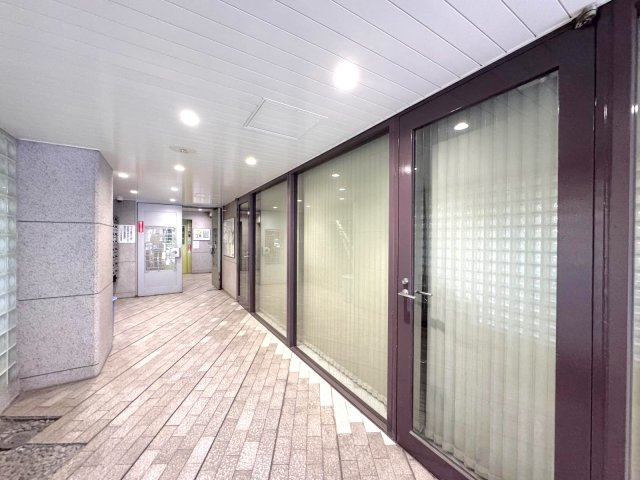 エントランスホール