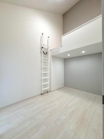 子ども部屋　ロフト付き