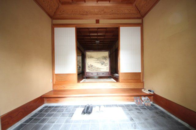 玄関