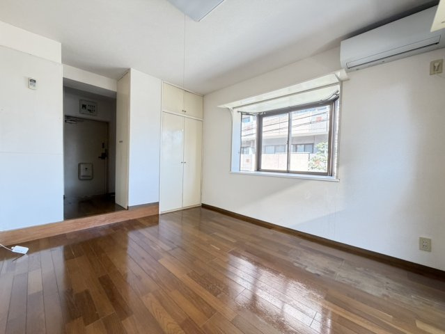 6.2帖の洋室です。