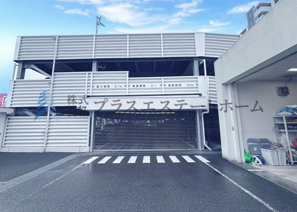 敷地内立体駐車場♪