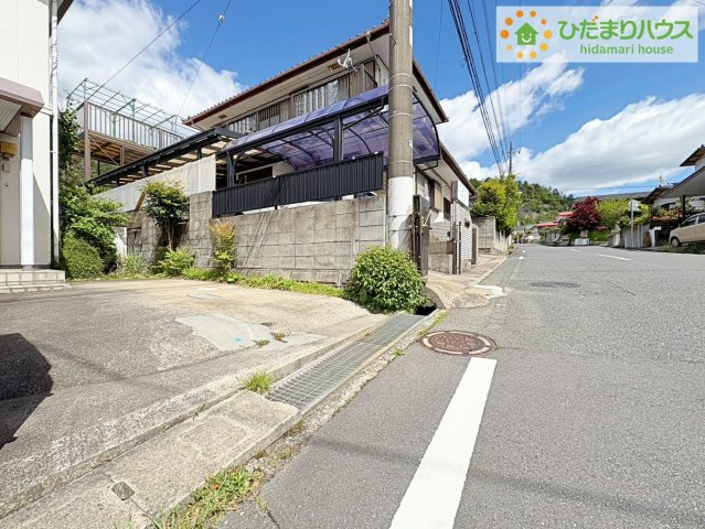 マイホームなら駐車場代がかかりません。しかも、自宅の駐車場で洗車ができます！今までコイン洗車に行っていた手間も省けて、節約にもつながります(^^♪