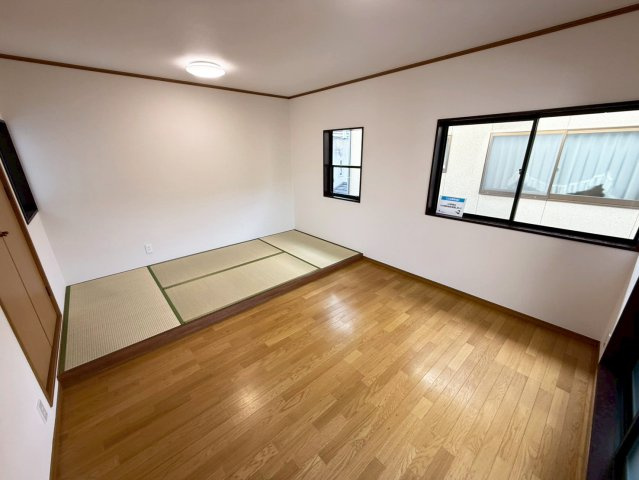 洋室と和室が続き間になっております