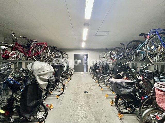 【自転車置き場】最新の空き状況や費用などの詳細は担当スタッフまでお問い合わせください。