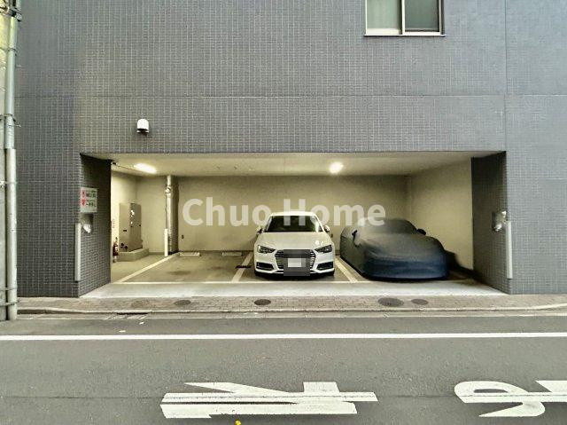 【敷地内駐車場】最新の空き状況や費用などの詳細は担当スタッフまでお問い合わせください。