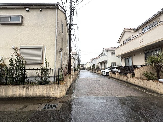 全居室に収納がある3LDK！2026年5月リフォーム完了予定(水回り、クロス、等)！視線が気になりにくく、採光も取りやすい2階リビング。まとまった水回り動線で、家事の移動もスムーズです！