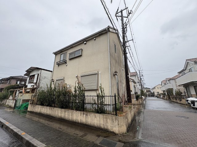 全居室に収納がある3LDK！2026年5月リフォーム完了予定(水回り、クロス、等)！視線が気になりにくく、採光も取りやすい2階リビング。まとまった水回り動線で、家事の移動もスムーズです！