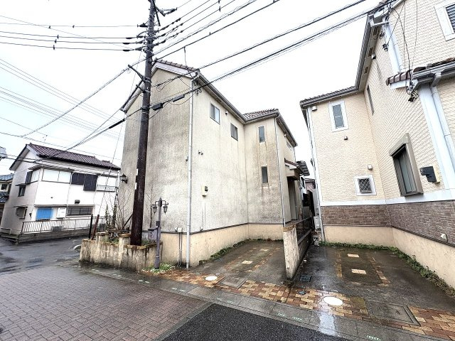 全居室に収納がある3LDK！2026年5月リフォーム完了予定(水回り、クロス、等)！視線が気になりにくく、採光も取りやすい2階リビング。まとまった水回り動線で、家事の移動もスムーズです！