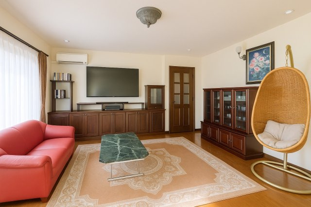 広いリビングは家族が自然と集まる居心地の良い空間