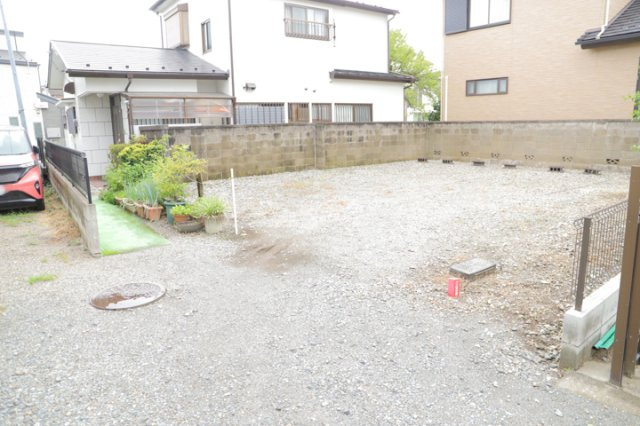 土地探しをしていると都市計画区域という言葉を目にすると思います。法律によって、都道府県知事や国土交通大臣が指定するエリアのことを指しており、都市計画区域は市街化区域と市街化調整区域に分けられています。
