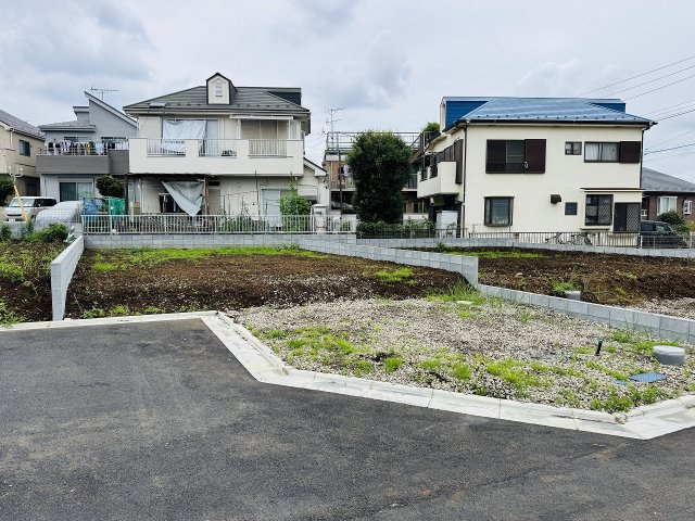～南東側5ｍ道路に面しています～