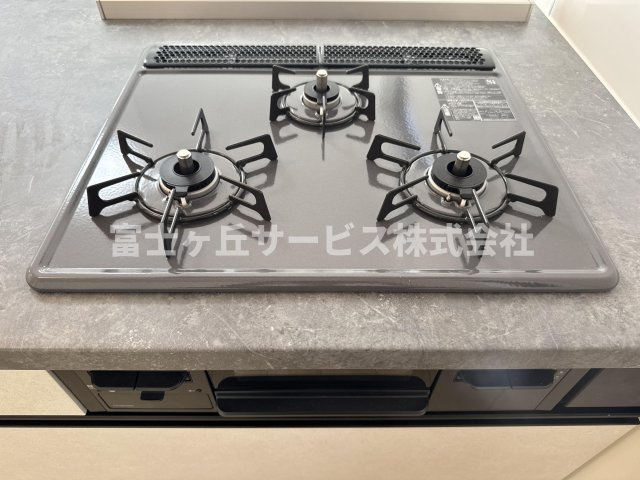 3口コンロがあります