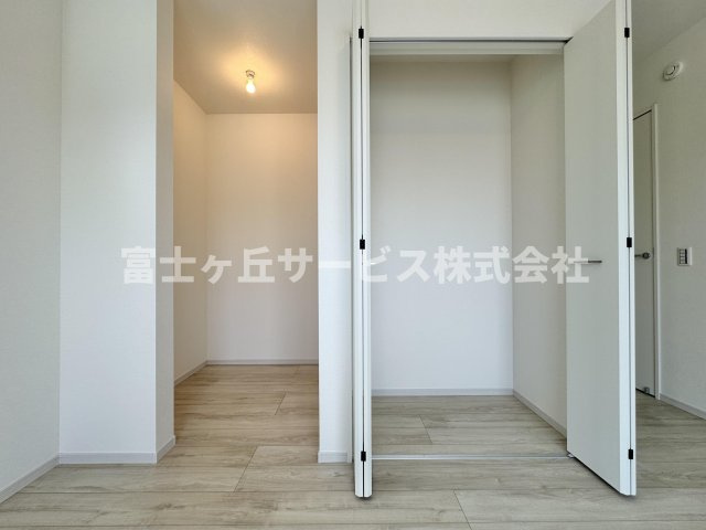 寝室にある収納です