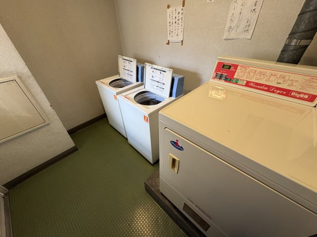 洗濯機をご購入せずともランドリー室で済ませることが可能になっております。