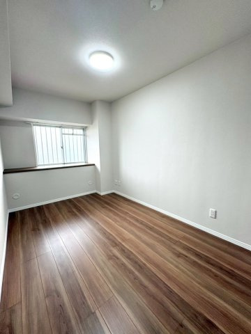 洋室5.4帖・収納付きで、お部屋がすっきり片付きます。