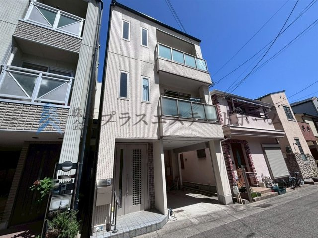 スーパーまで徒歩約3分♪コンビニまで徒歩約1分♪