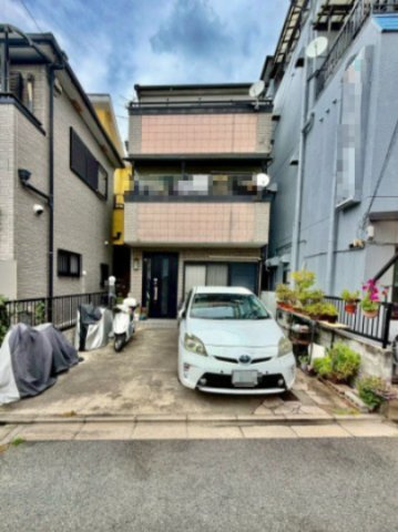駐車2台可能！　（間口約5.4ｍ）