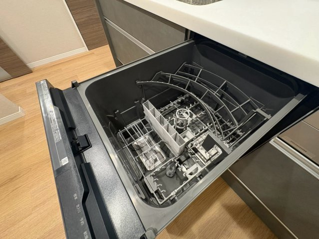後片付けの時間をぐっと短縮できる食洗機つき