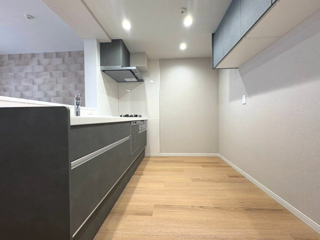見た目もすっきり、作業もスムーズにこなせる空間です。