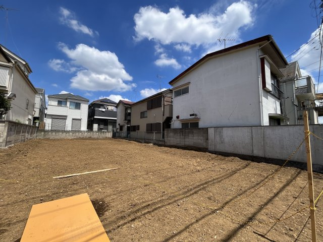 東久留米市南町4丁目　建築条件無し売地　約240.39平米（約72.71坪）