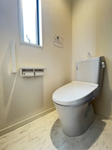 清潔感のあるトイレです