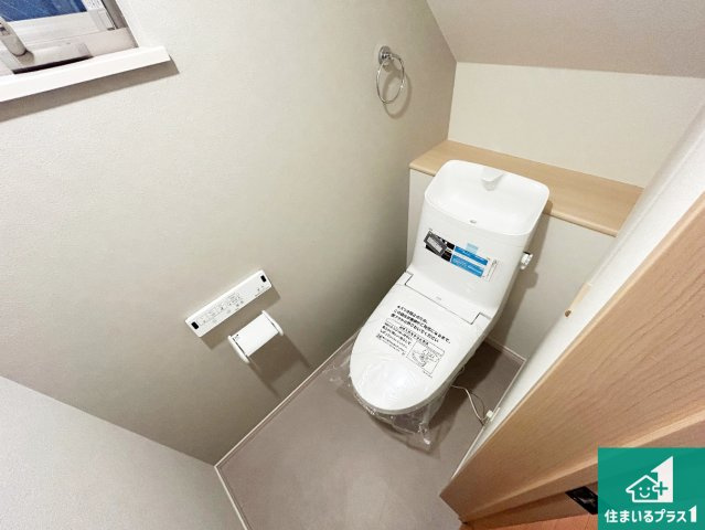 1・2階の2ヶ所にあるので、朝の忙しい時間の順番待ちもなく、深夜の利用にも大変便利です。