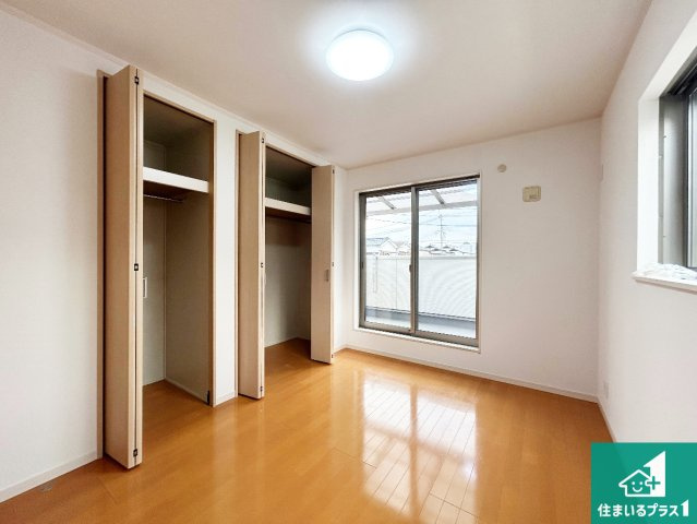 収納スペースが充実しているので子供の成長に合わせてたくさん収納ができます！家族構成に合わせた様々な活用ができる収納！