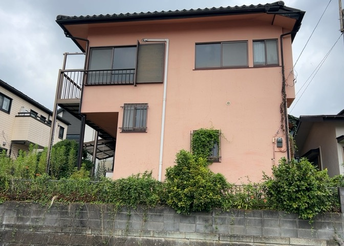 家を建てる前提で土地を探している場合、地盤の丈夫さは譲れない条件の一つです。地盤が脆弱だと追加工事が必要となります。また、過去に地盤沈下や液状化現象を起こした土地は、できるだけ避けた方がいいでしょう。