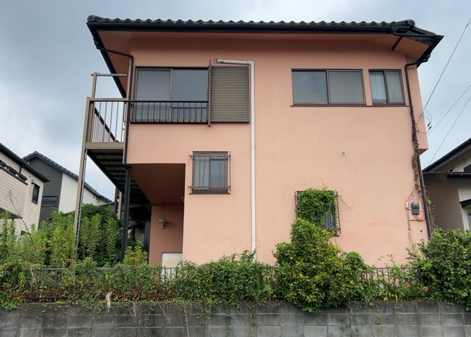 人が暮らすうえで日光は大切な要素となります。日当たりの良さは譲れないポイントですね。併せて近くに大きな建築物の建築予定がないか、あるいはそれが可能な土地が近くにないか事前に確認することもお勧めします。