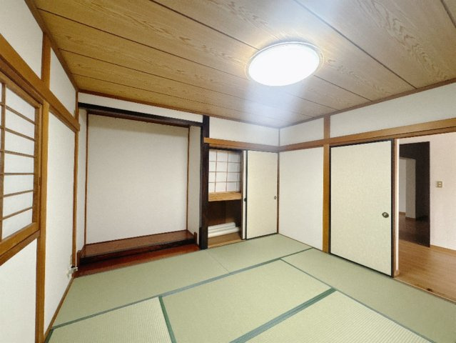■1階和室｜和室でしか味わえない畳ならではの香りや素材で和のやすらぎを感じてください♪休日はお子様とお昼寝するのにも最適です！