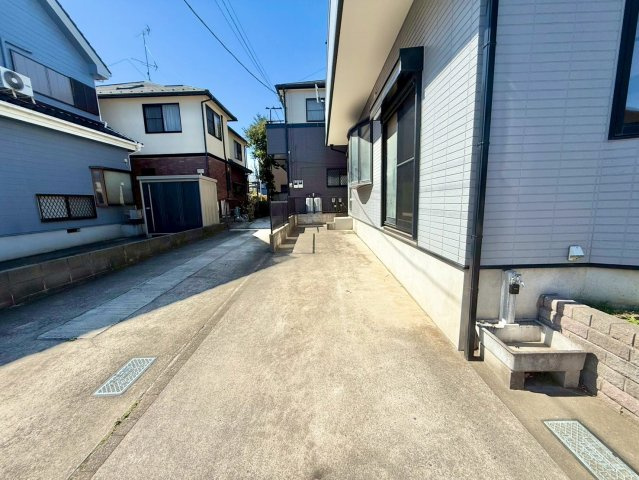 全居室に収納がある4LDK！2階全室6帖以上！駐車スペース2台可(車種による)！2026年3月リフォーム完了予定！