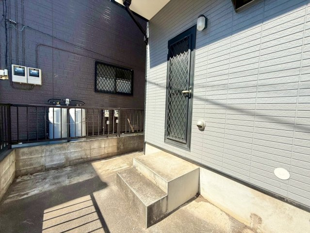 全居室に収納がある4LDK！2階全室6帖以上！駐車スペース2台可(車種による)！2026年3月リフォーム完了予定！