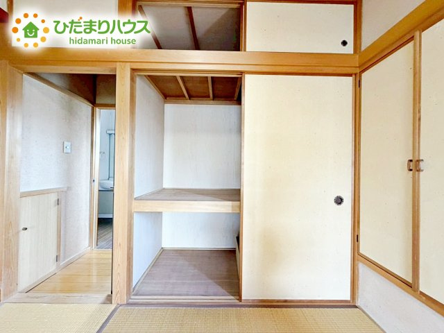 収納スペースが広いため、布団や季節家電など大型のものを収納できますね