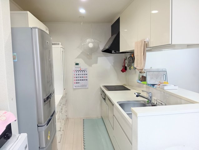 食洗器を備えた対面キッチンで洗い物の時短ができます。
