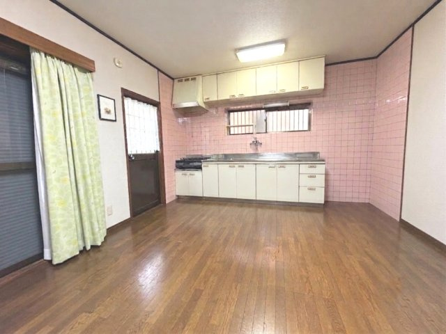 約11帖のLDK！※この写真は家具や荷物を消すCG加工をしております。