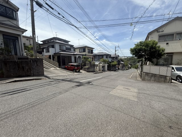 道路幅員7ｍで、歩道含むと10ｍ