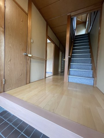 ただいまと叫びたくなるような玄関は毎日の行き帰りで使う空間。