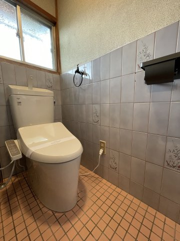 プライベート空間として機能や内装にこだわった、優しい雰囲気のトイレはリラックス空間へ。