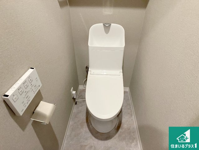 1・2階の2ヶ所にあるので、朝の忙しい時間の順番待ちもなく、深夜の利用にも大変便利です。
