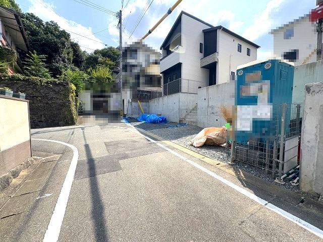 現地写真。前面道路です。