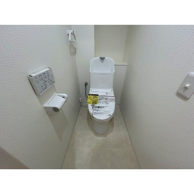 使い勝手に配慮したウォシュレット機能付きトイレ！