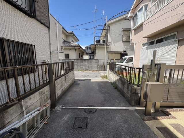 4LDK・サンルーム付き！水回りの集中した家事ラク動線です！