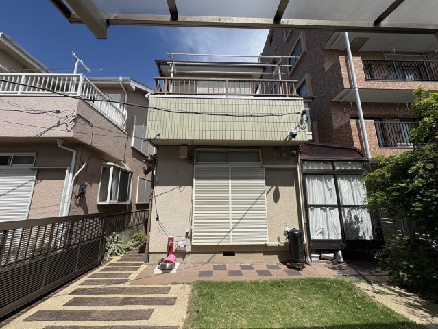 4LDK・サンルーム付き！水回りの集中した家事ラク動線です！