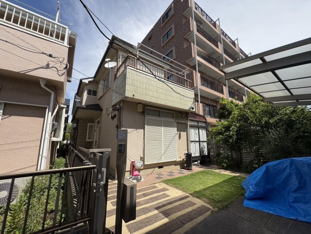 4LDK・サンルーム付き！水回りの集中した家事ラク動線です！