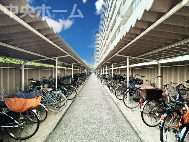 【自転車置き場】最新の空き状況や費用などの詳細は担当スタッフまでお問い合わせください。