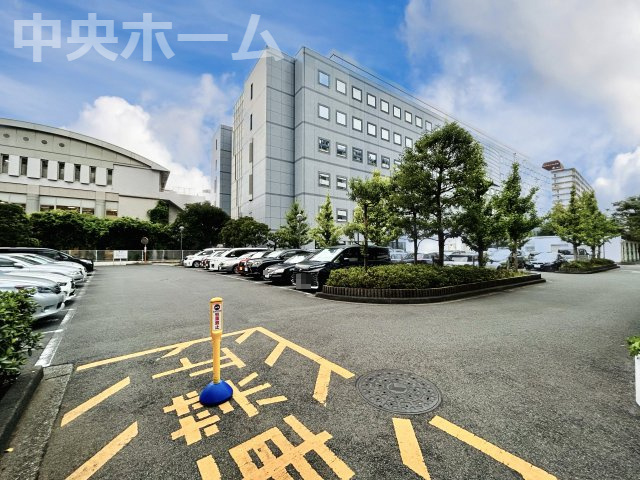 【敷地内駐車場】最新の空き状況や費用などの詳細は担当スタッフまでお問い合わせください。