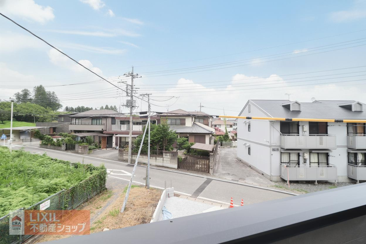 周囲の視線が気になりにくい開放的なロケーション。プライバシーを保ちながら心地よい風を感じられます。