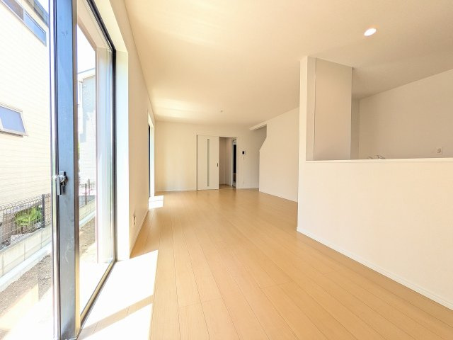 ～18.14帖の明るいLDKで、家族団欒の時間をお過ごしいただけます～