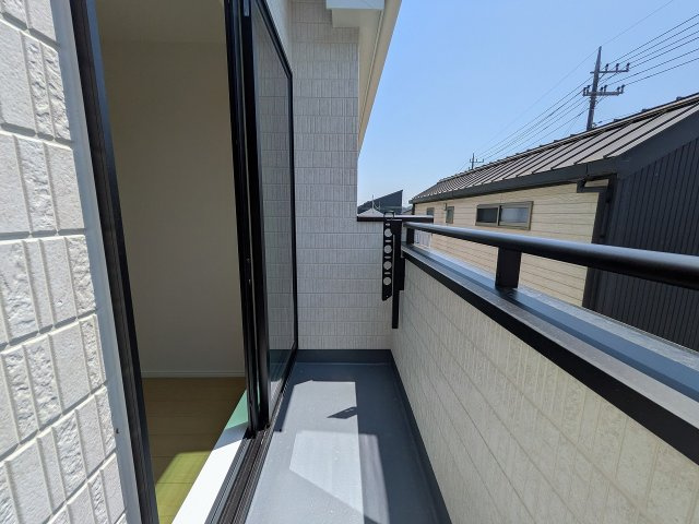 ～南向きで陽当たりの良いバルコニー～